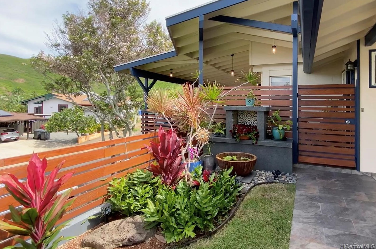 1308 Kuuna St, Kailua, HI 96734-3662