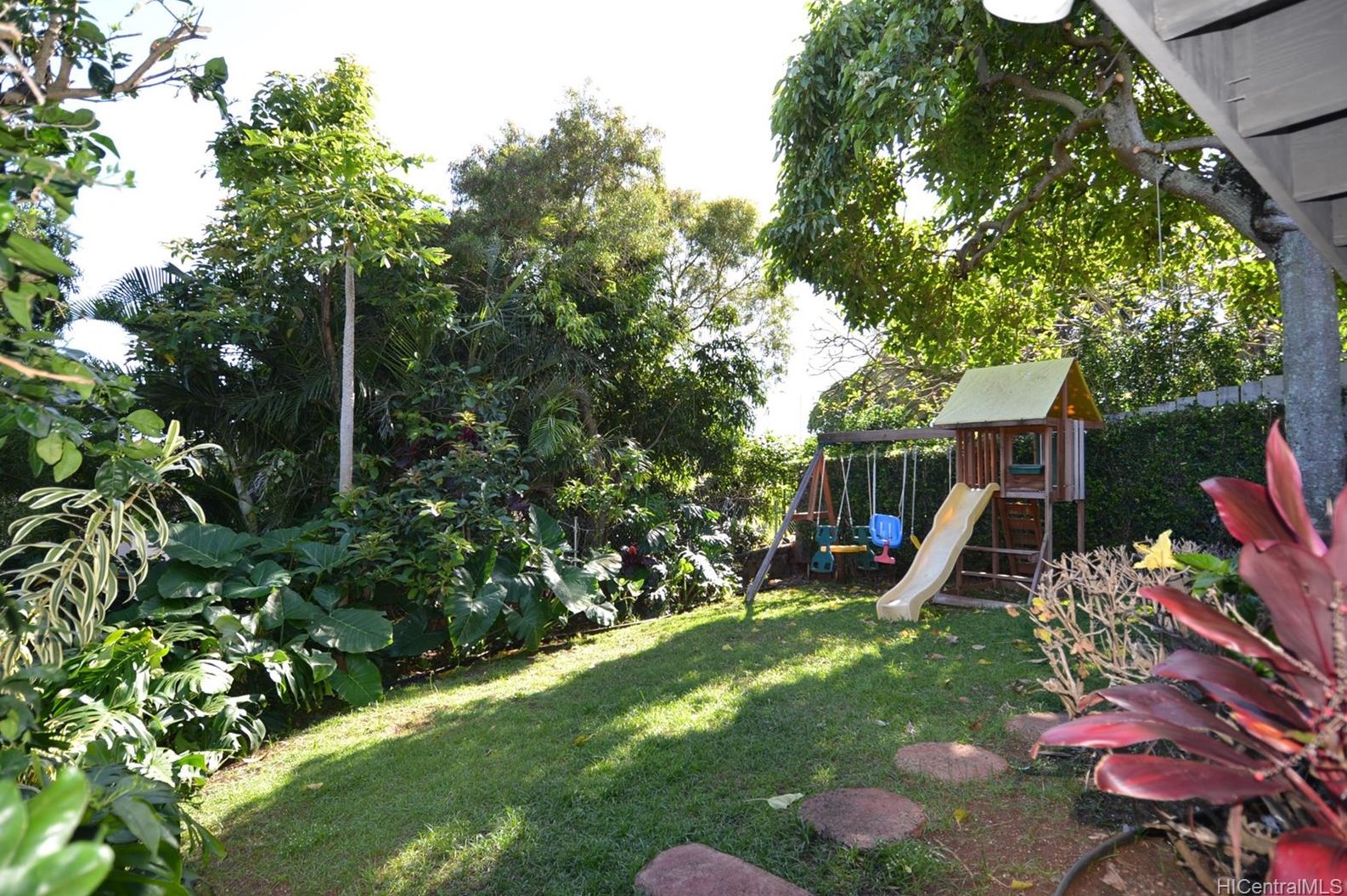 4559 Sierra Dr #b, Honolulu, HI 96816