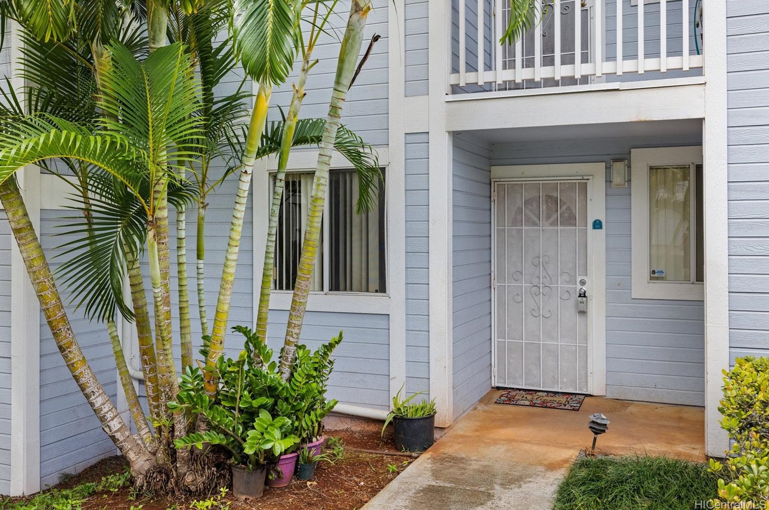 94-207 Lumiaina Pl, Waipahu, HI 96797-5005