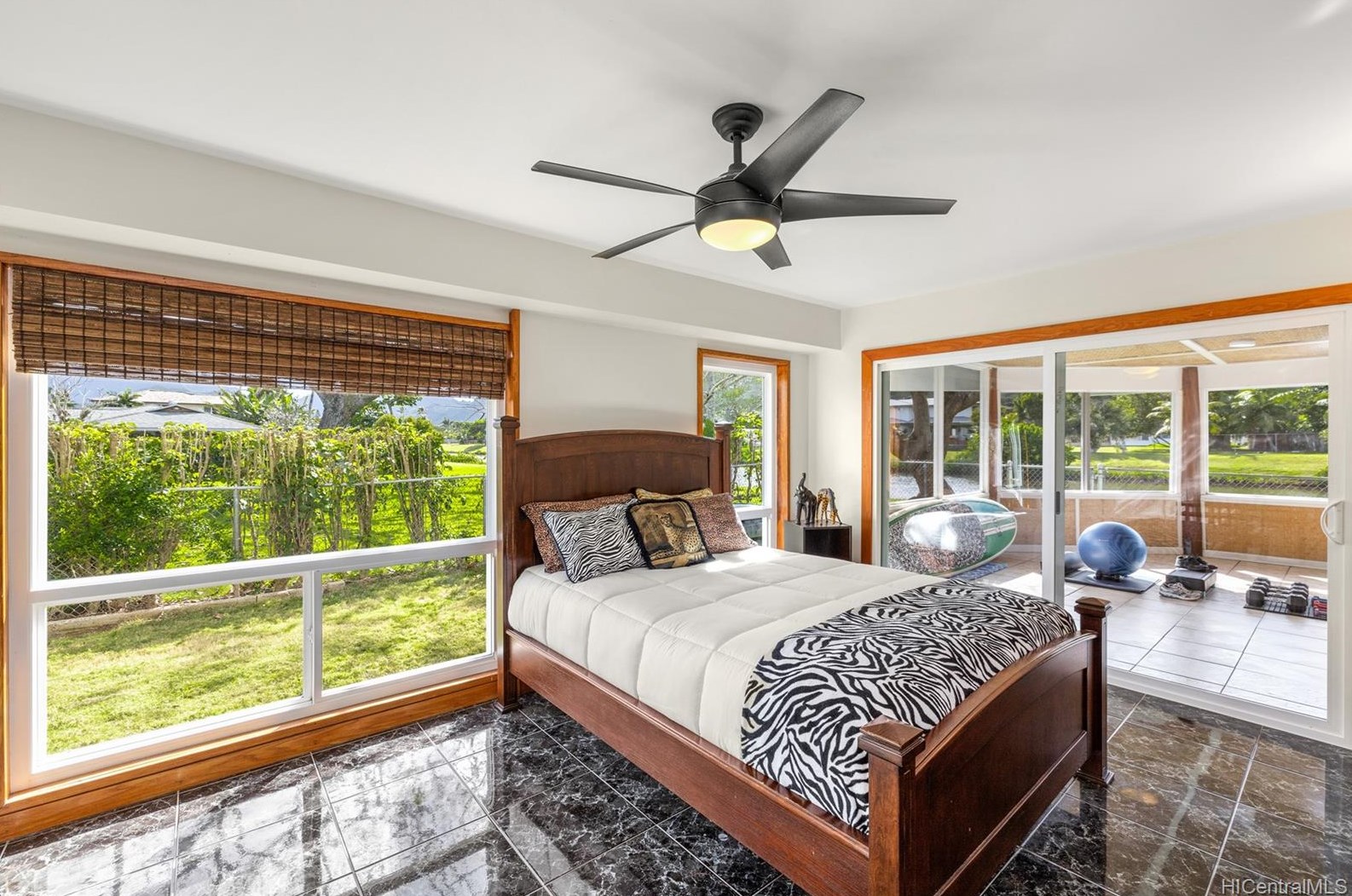 1203 Kainui Dr, Kailua HI  96734-1934 exterior