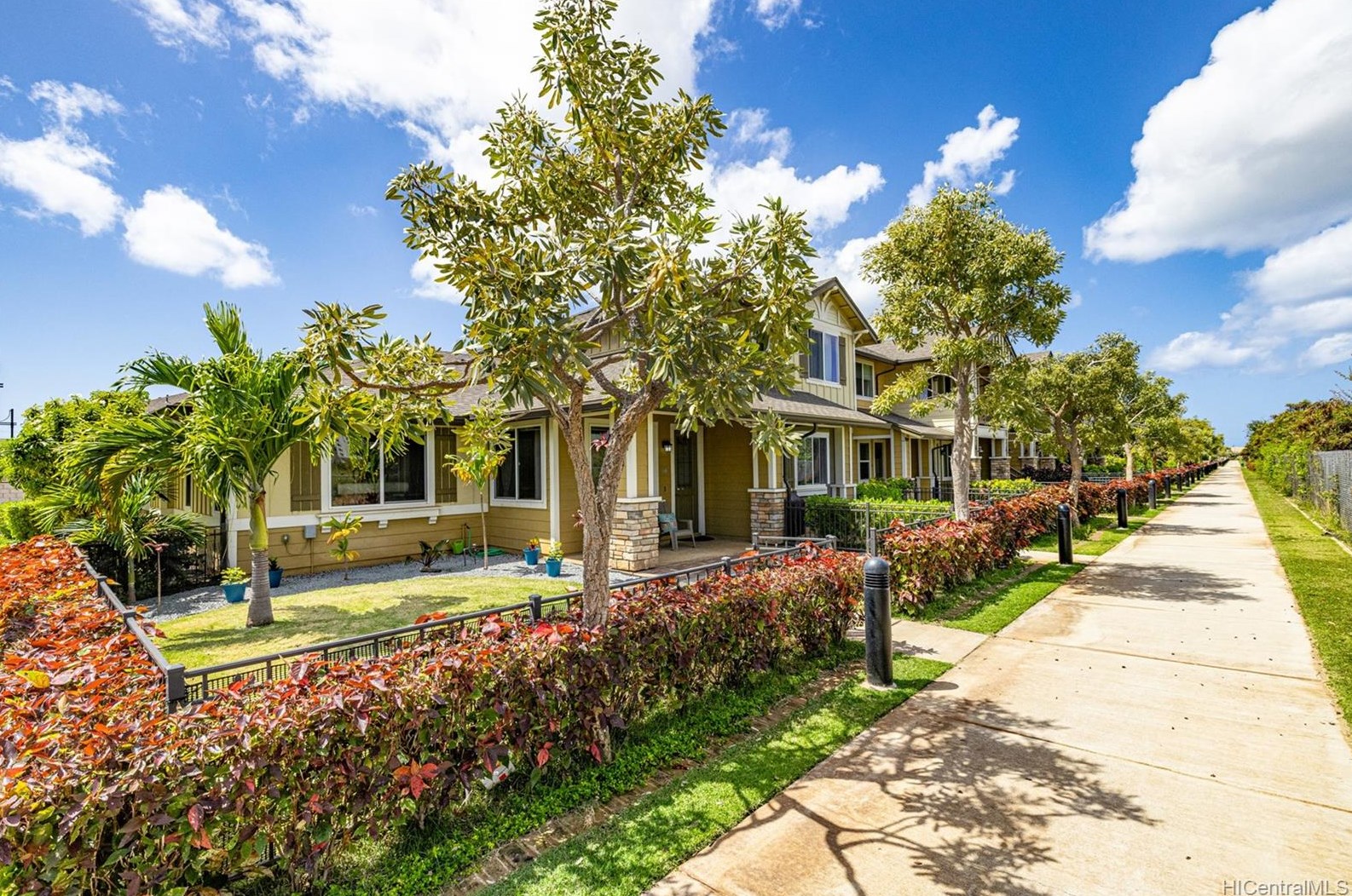 724 Kakala St #1108, Kapolei, HI 96707