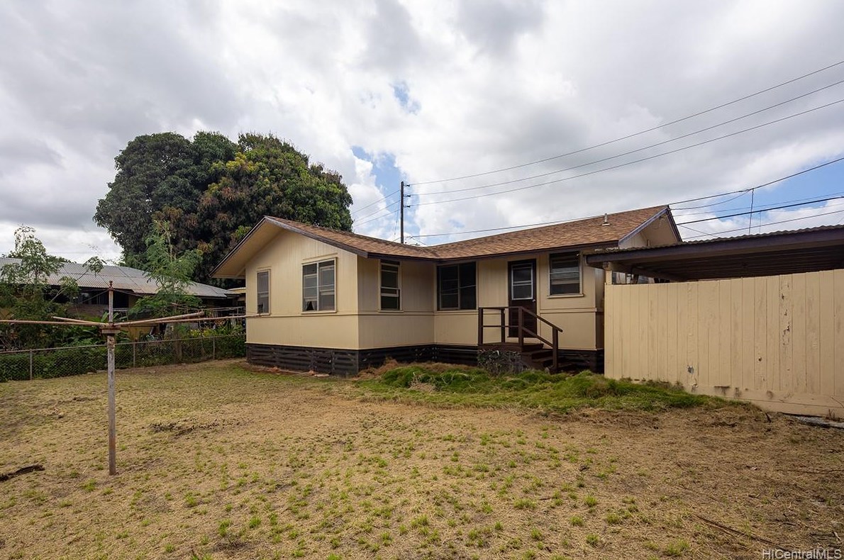 94-1107 Hiapo St, Waipahu, HI 96797