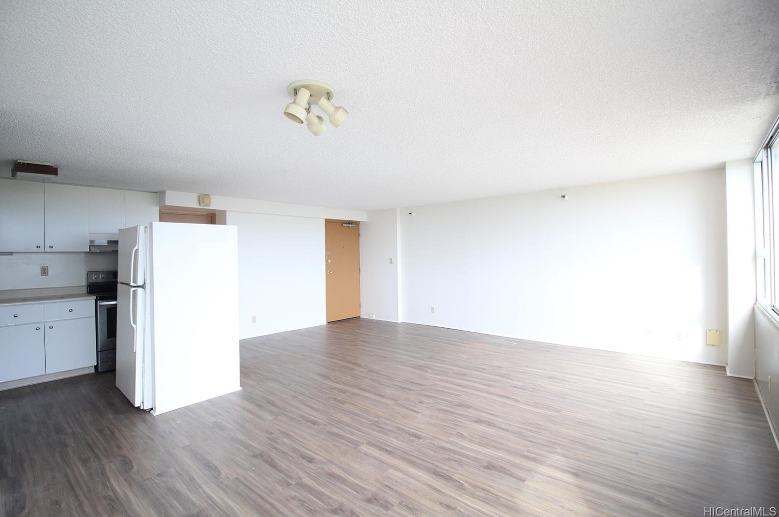 1060 Kamehameha Hwy #1101a, Pearl City, HI 96782