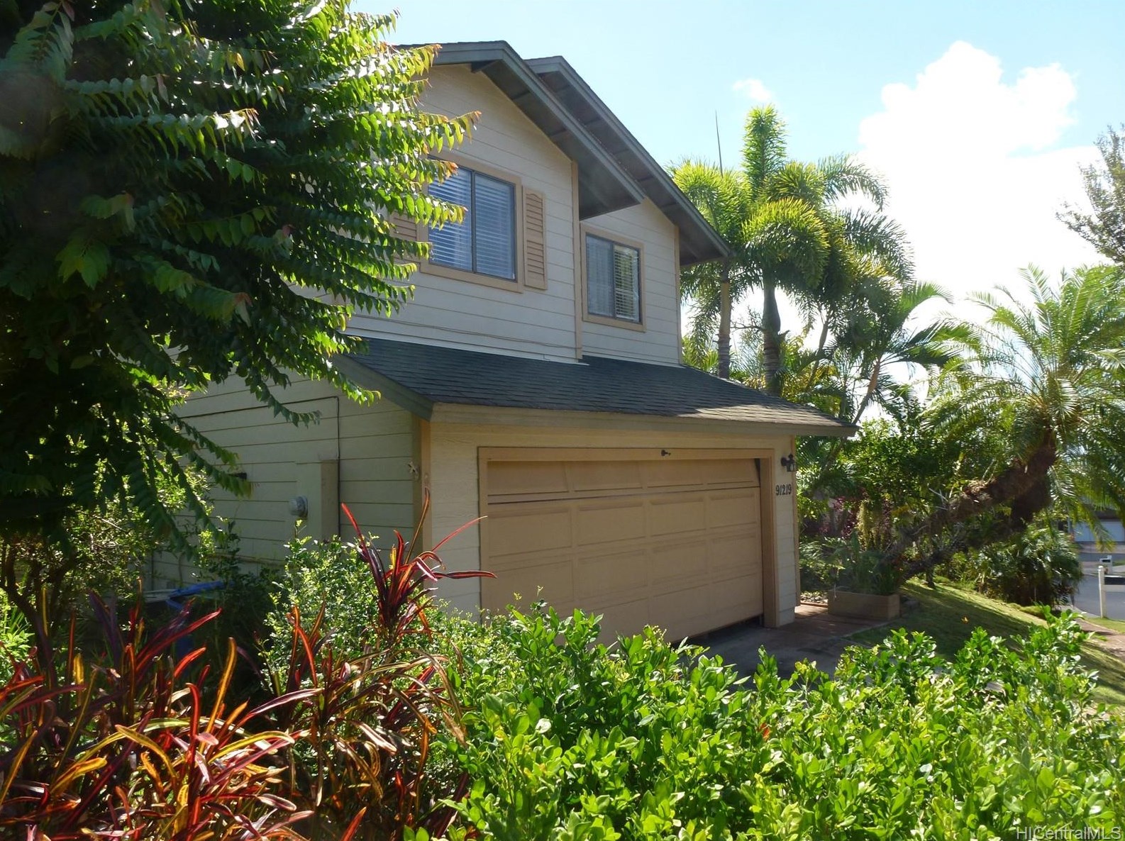 91-219 Wahane Pl, Kapolei, HI 96707