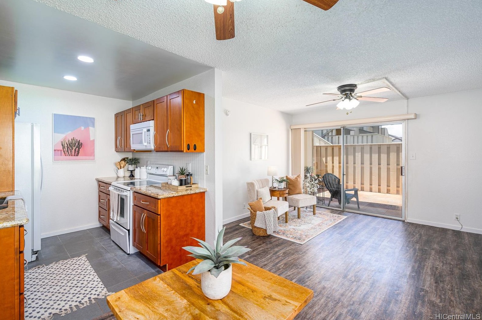 94-1134 Mopua Loop #e1, Waipahu, HI 96797