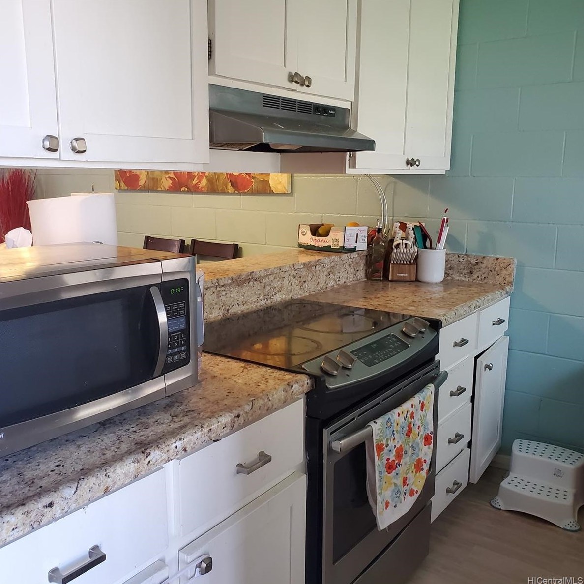 92-739 Makakilo Dr #20, Kapolei, HI 96707