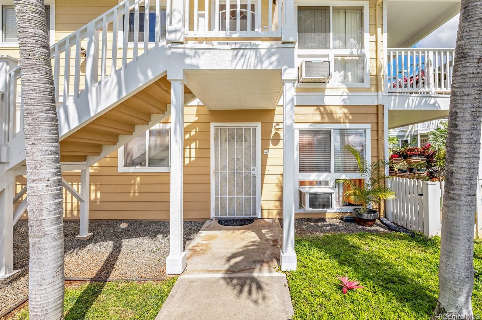 94510 Lumiaina St #k101, Waipahu, HI 96797