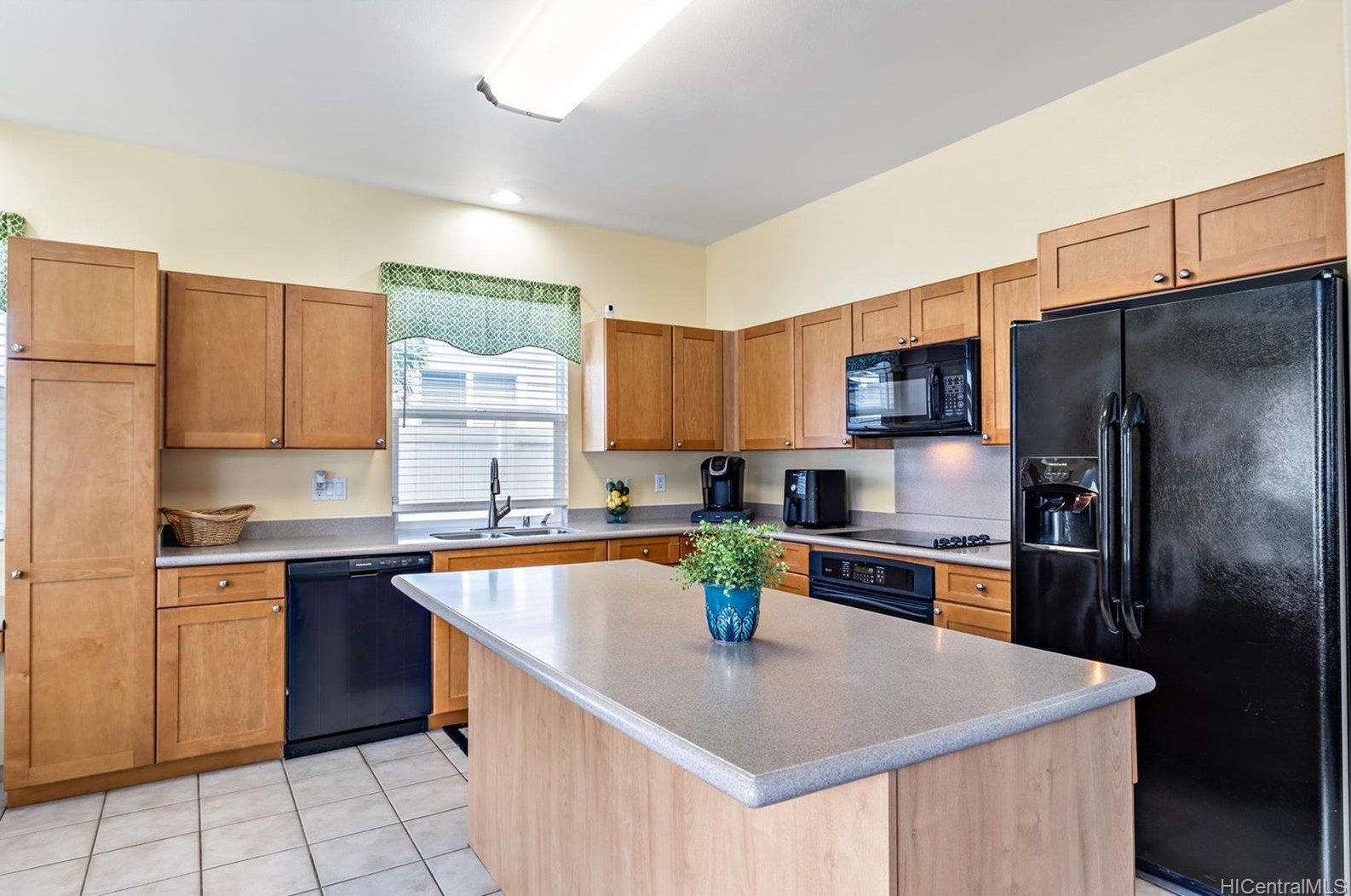 91-1012 Kaiapele St, Ewa Beach, HI 96706