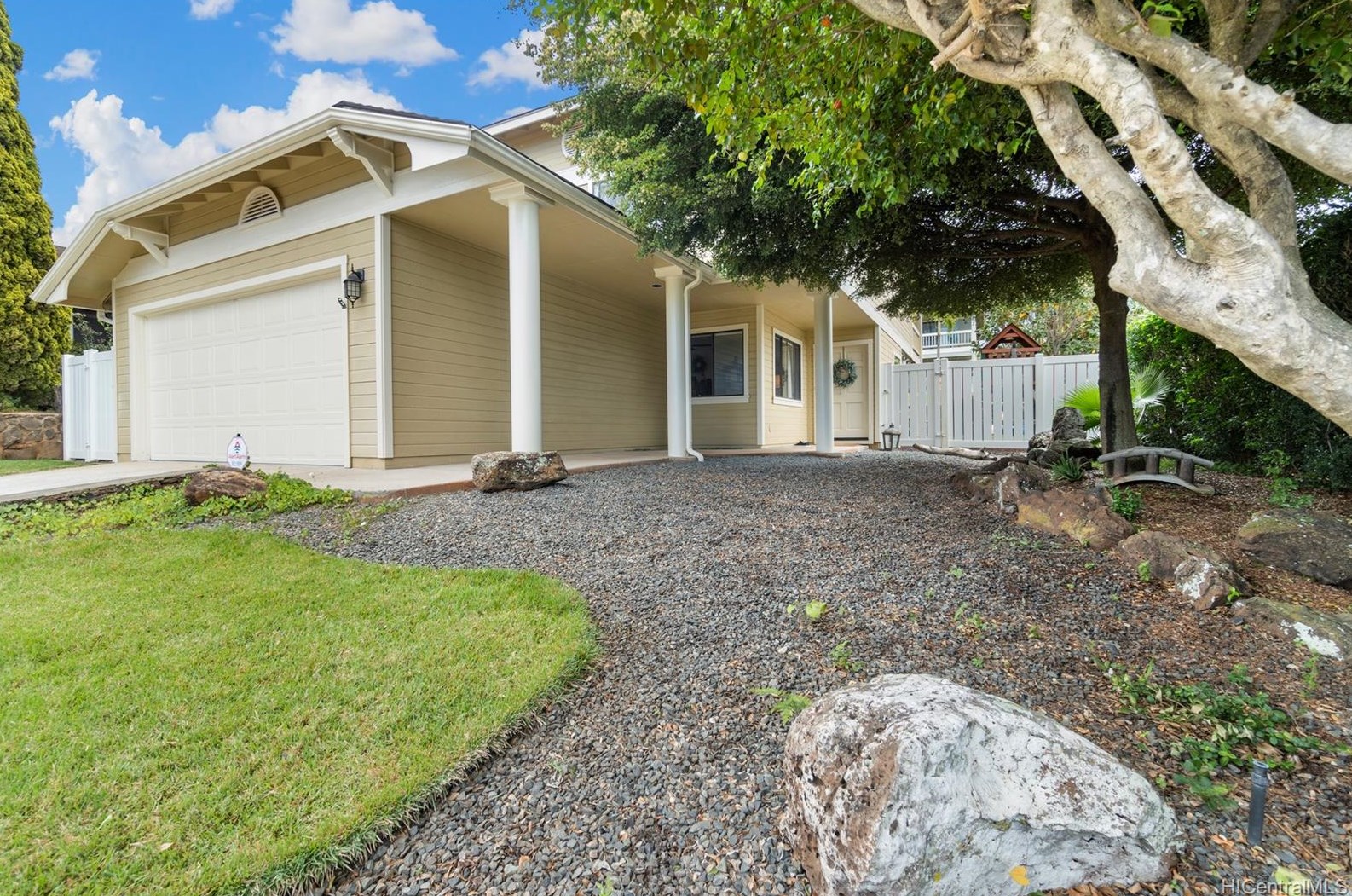 921299 Hookeha St, Kapolei, HI 96707