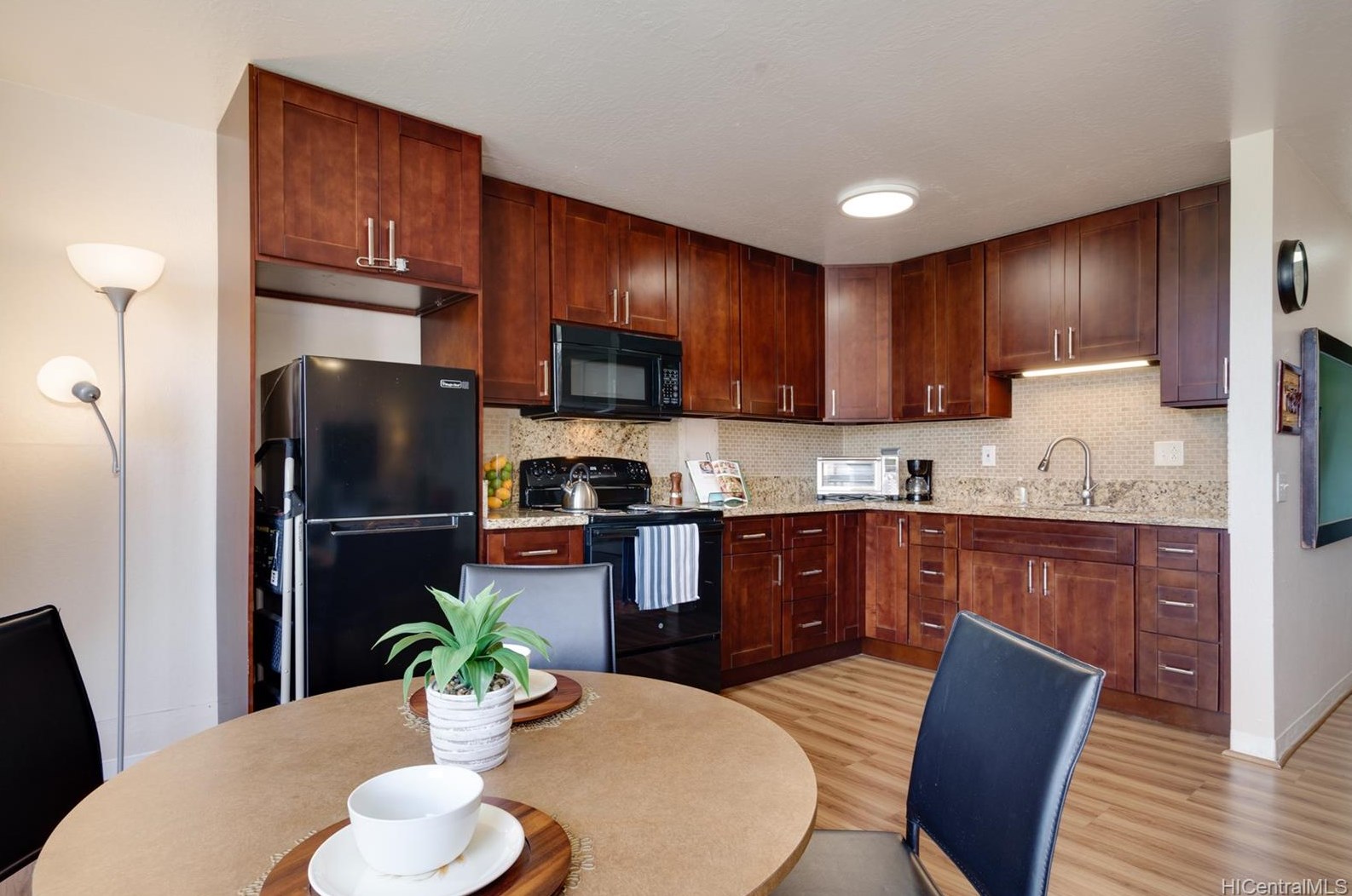 84-688 Ala Mahiku St #162b, Nanakuli, HI 96792