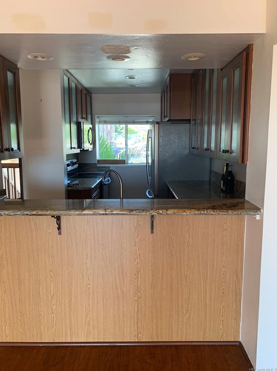 98945 Moanalua Rd #905, Aiea, HI 96701