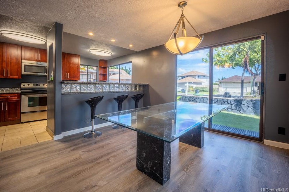 91-1075 Kaunoa St, Ewa Beach, HI 96706
