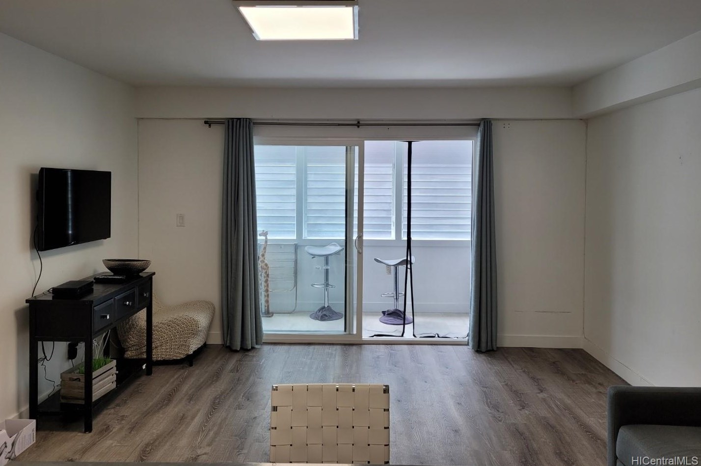 410 Nahua St #312, Honolulu, HI 96815