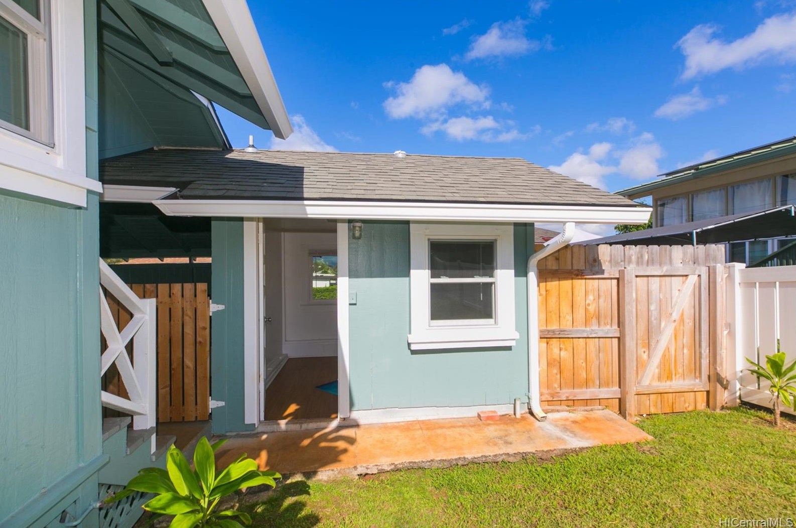 1396 Loko Dr, Wahiawa HI  96786-2352 exterior