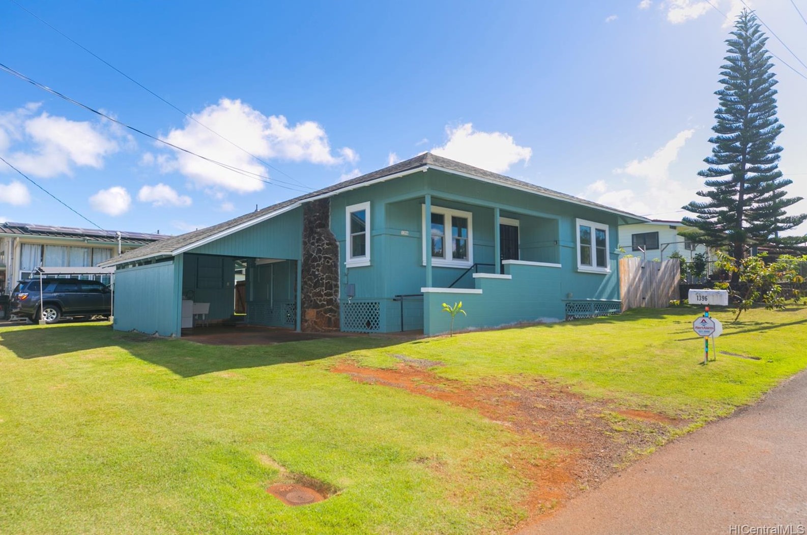 1396 Loko Dr, Wahiawa HI  96786-2352 exterior