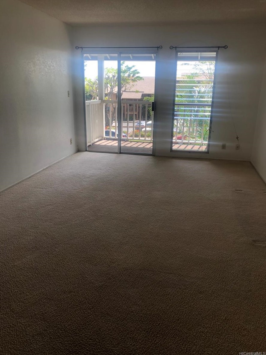 98-1401 Kamahao St, Pearl City, HI 96782
