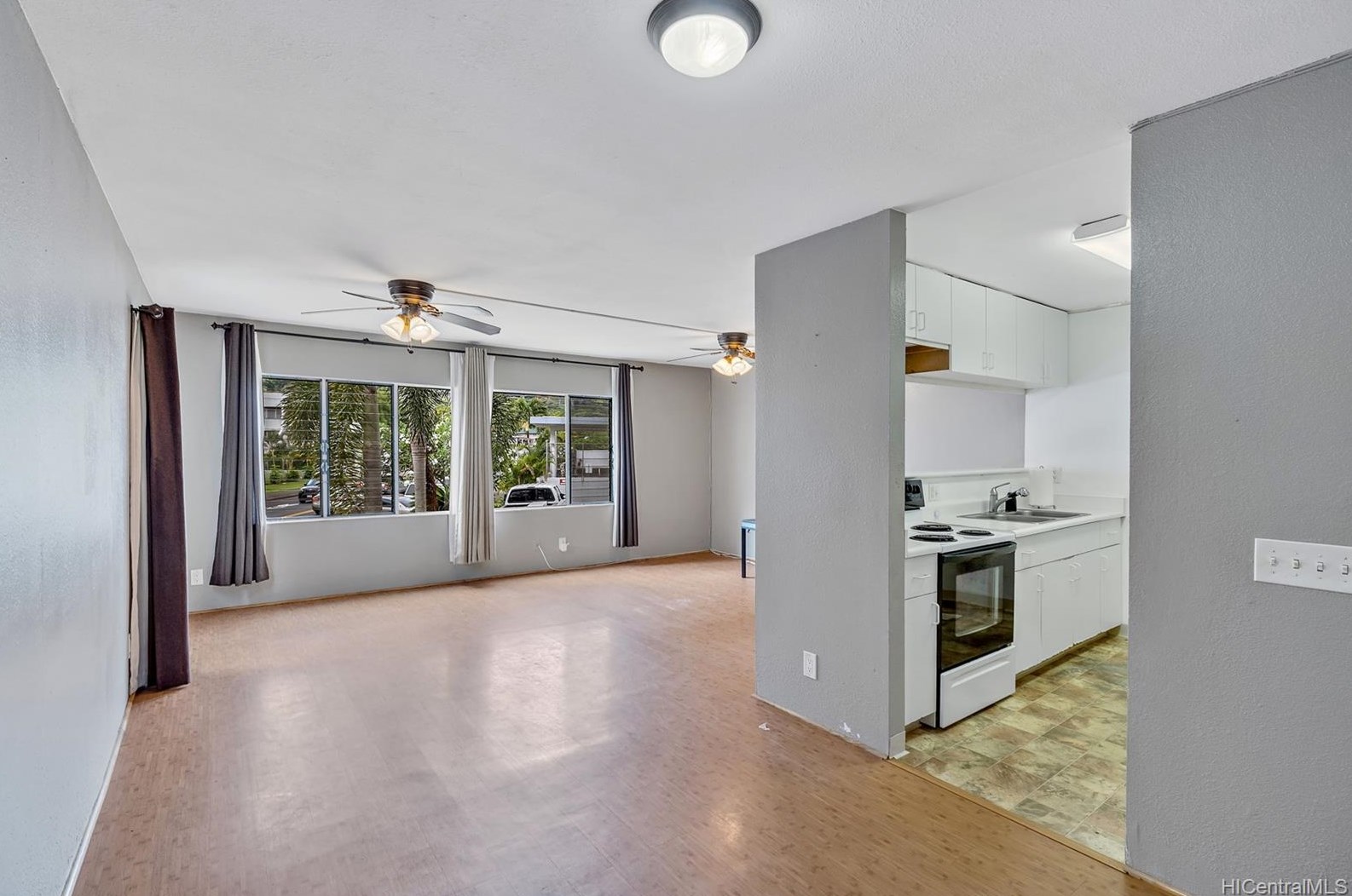 46-267 Kahuhipa St #c101, Kaneohe, HI 96744