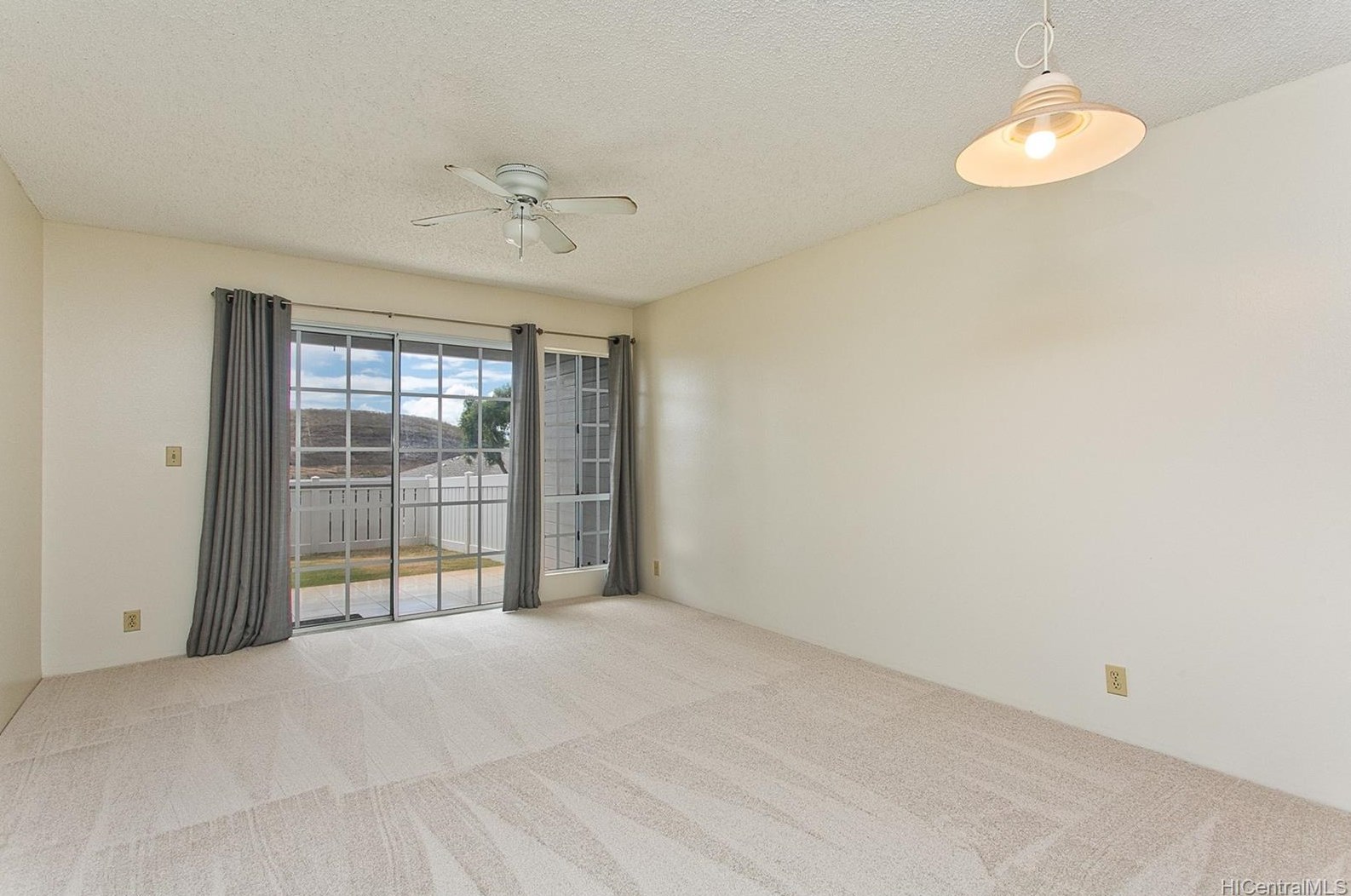 92-1031 Alaa St #17/202, Kapolei, HI 96707