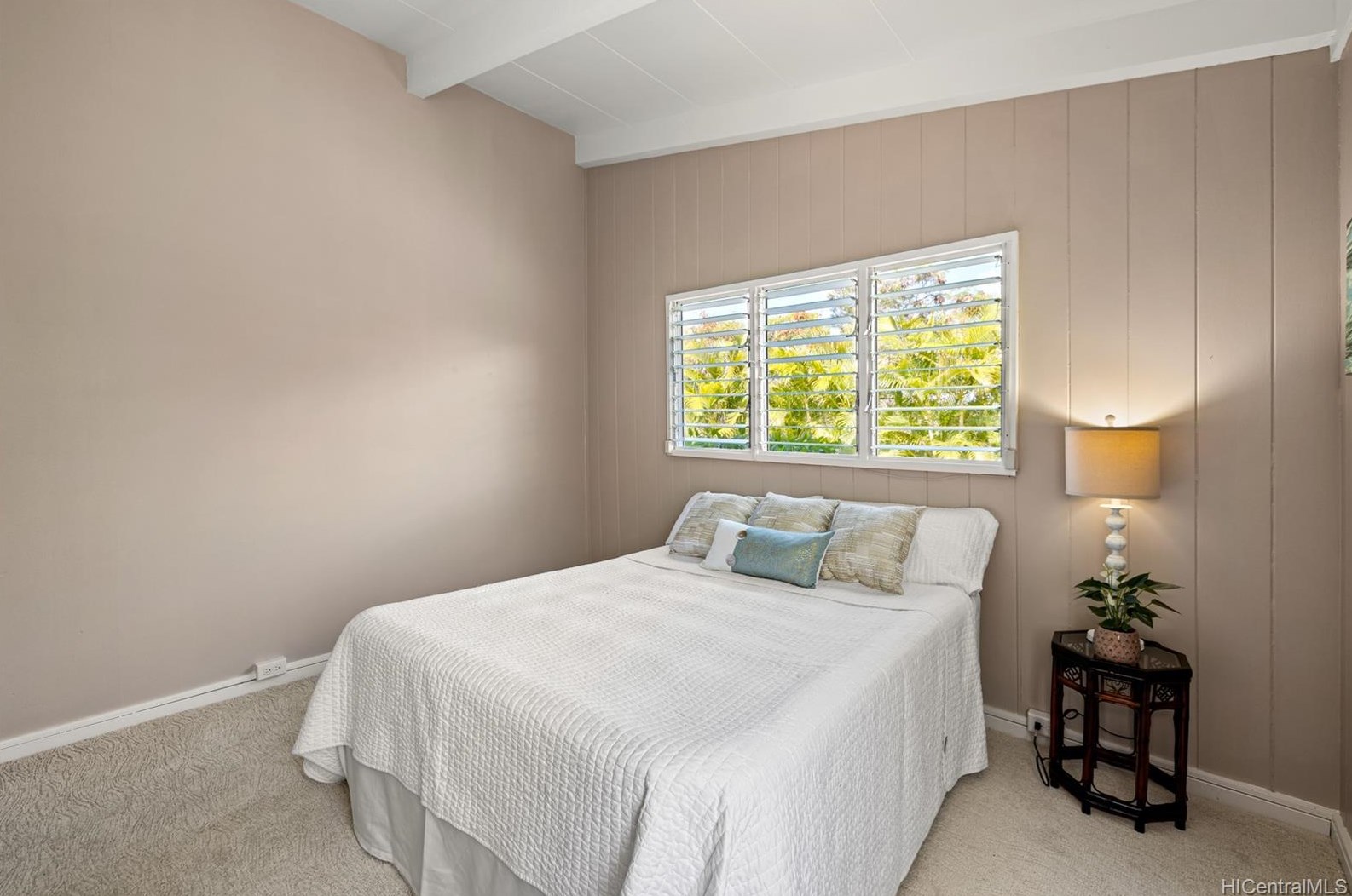 512 Ilimano St, Kailua HI  96734-1829 exterior