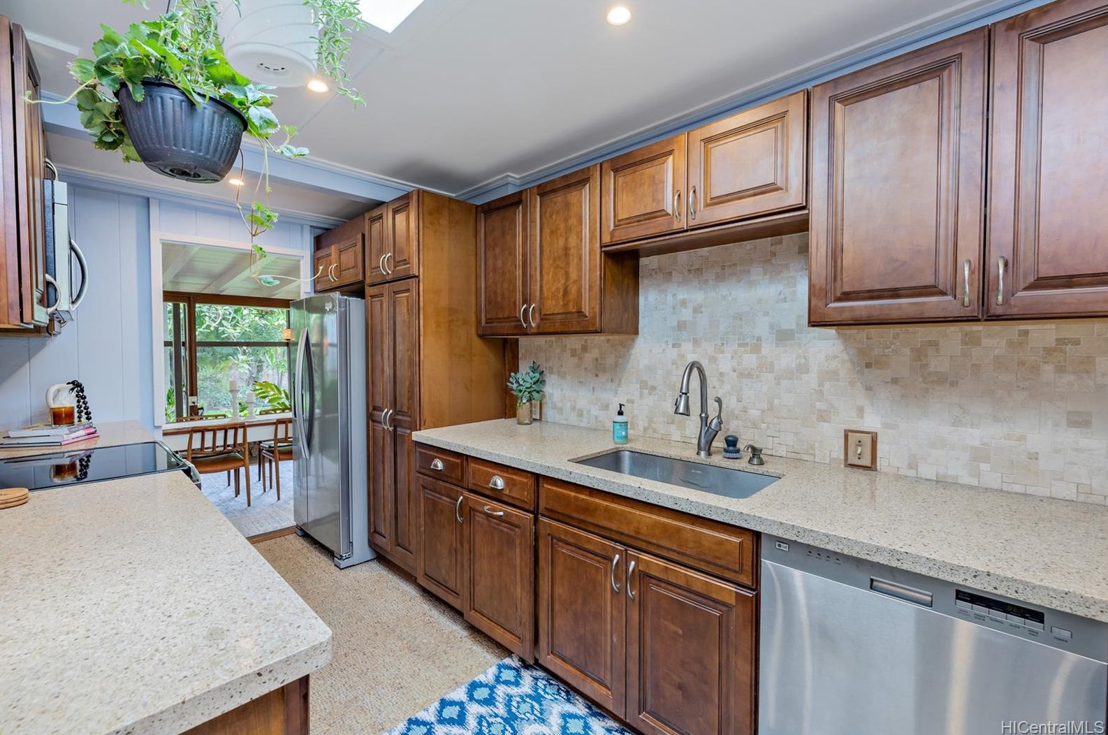 544 Uluhala St, Kailua, HI 96734-4415