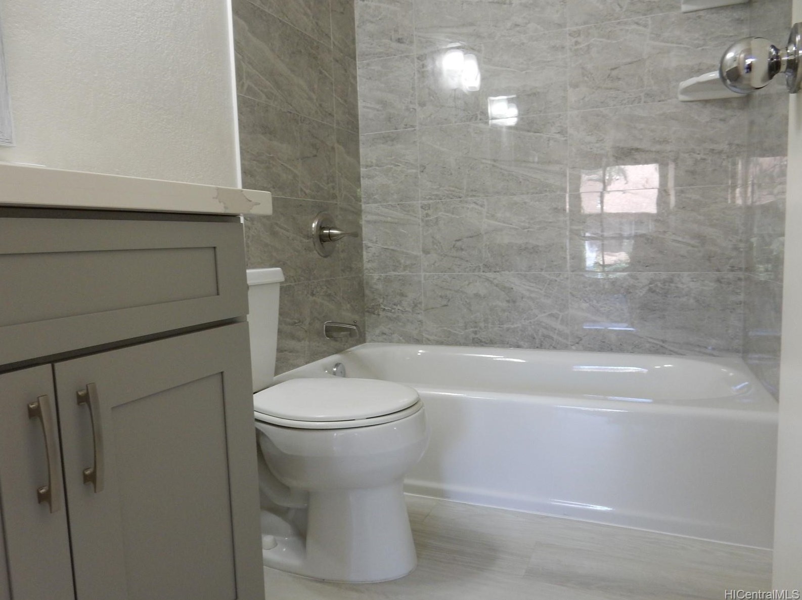 91-1040 Puamaeole St #13-r, Ewa Beach, HI 96706