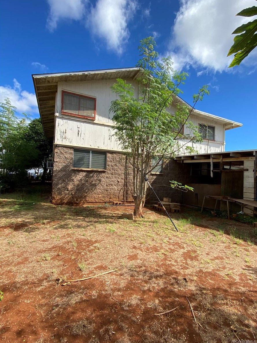 941249 Hiapo St, Waipahu, HI 96797-3708