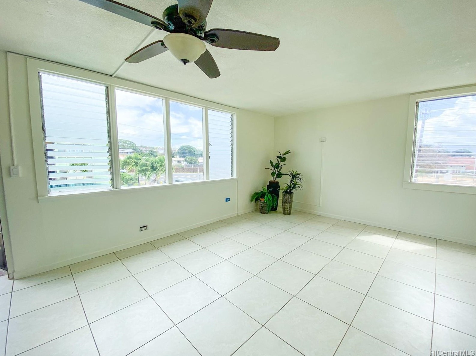 94099 Waipahu St #c232, Waipahu, HI 96797