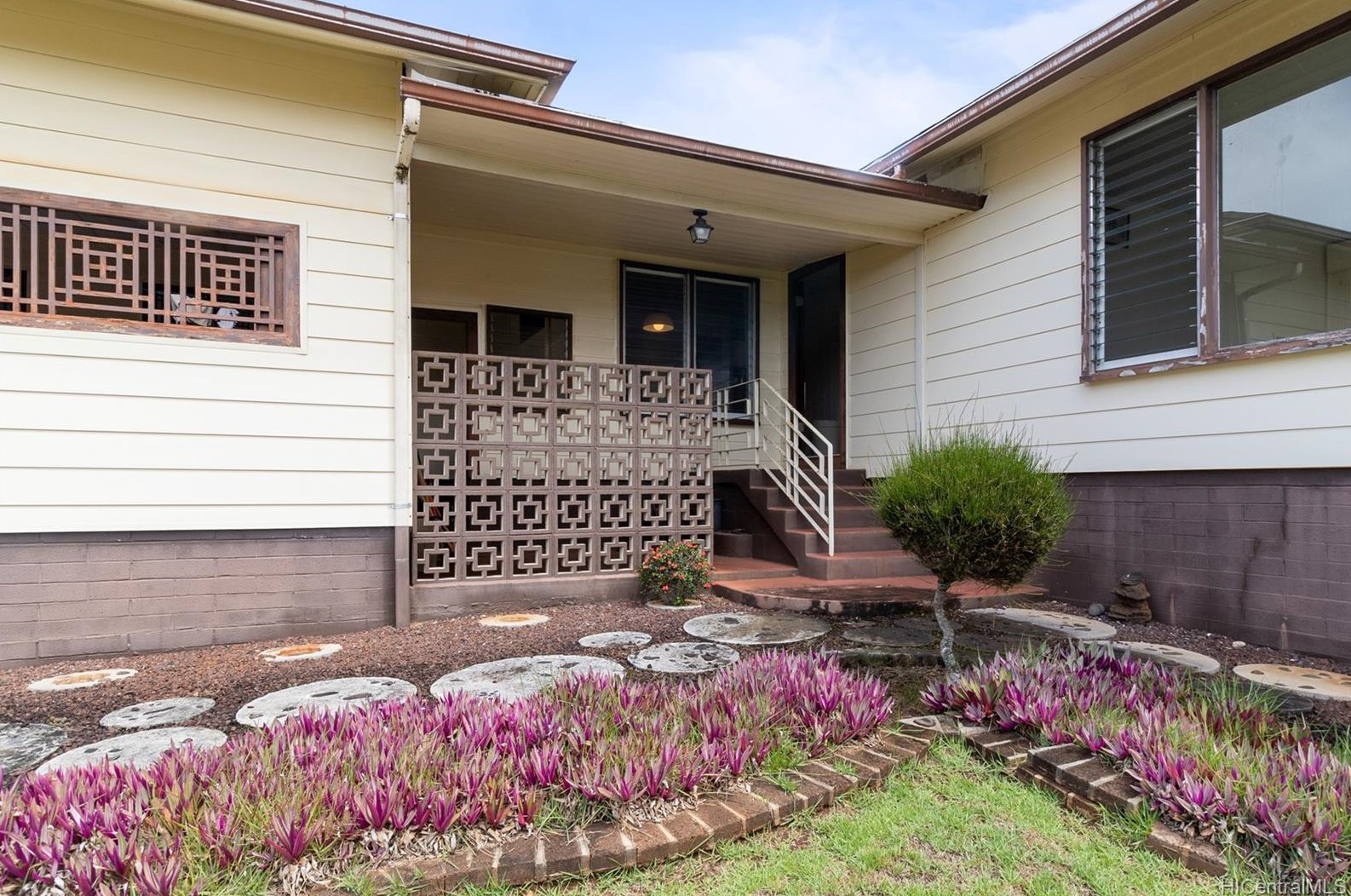 99-150 Holo Pl #b, Aiea, HI 96701