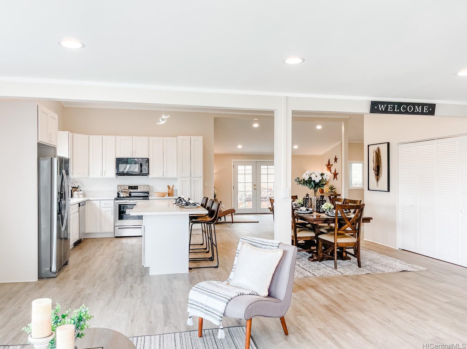 94827 Lumikuke Loop, Waipahu, HI 96797