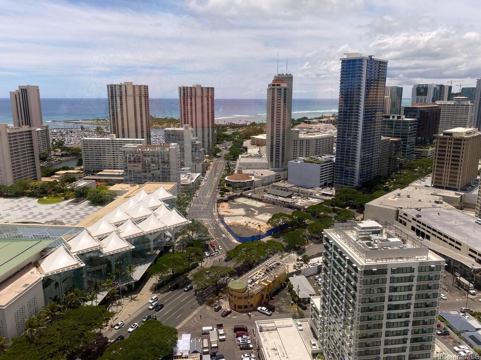 1750 Kalakaua Ave #3501, Honolulu, HI 96826
