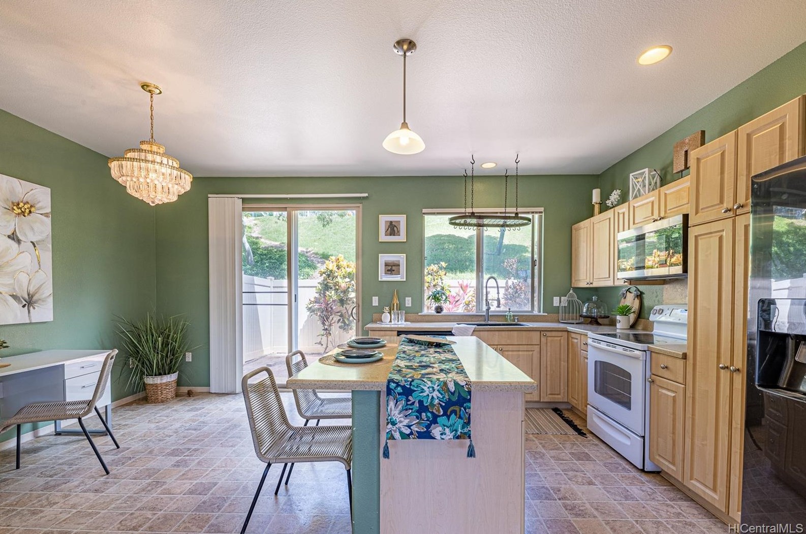 92-1127 Panana St #701, Kapolei, HI 96707