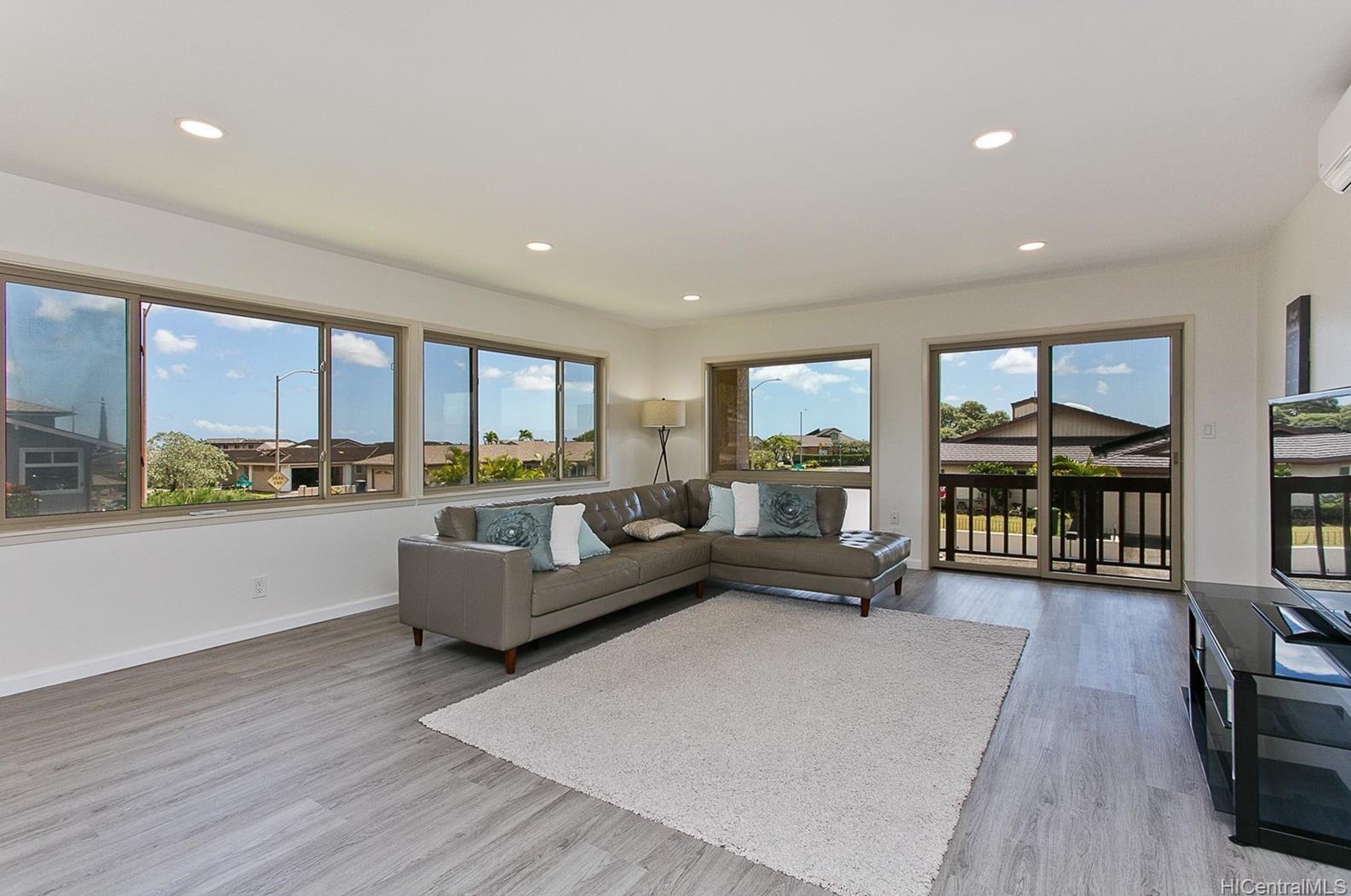 98-771 Leialii St, Aiea, HI 96701