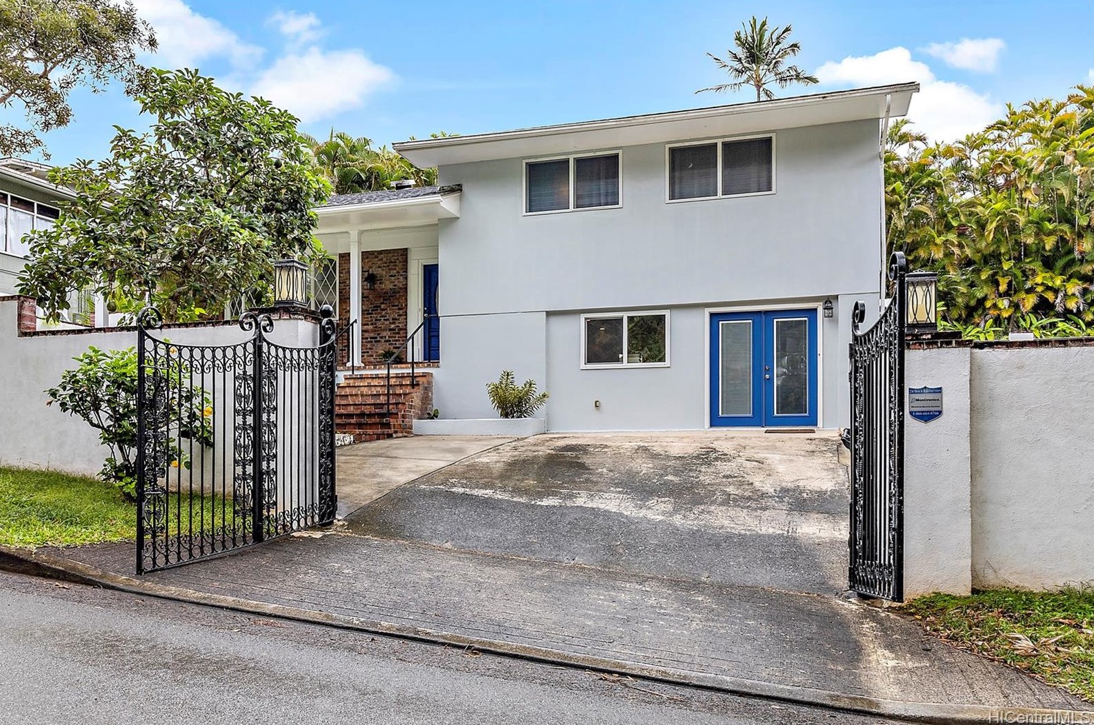 1201 Kelewina St, Kailua, HI 96734-4516