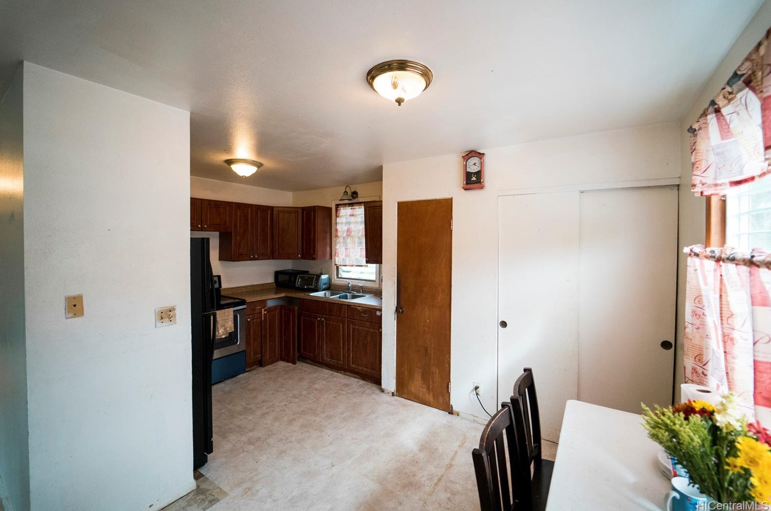 56-020 Pualalea Way, Kahuku, HI 96731-2057