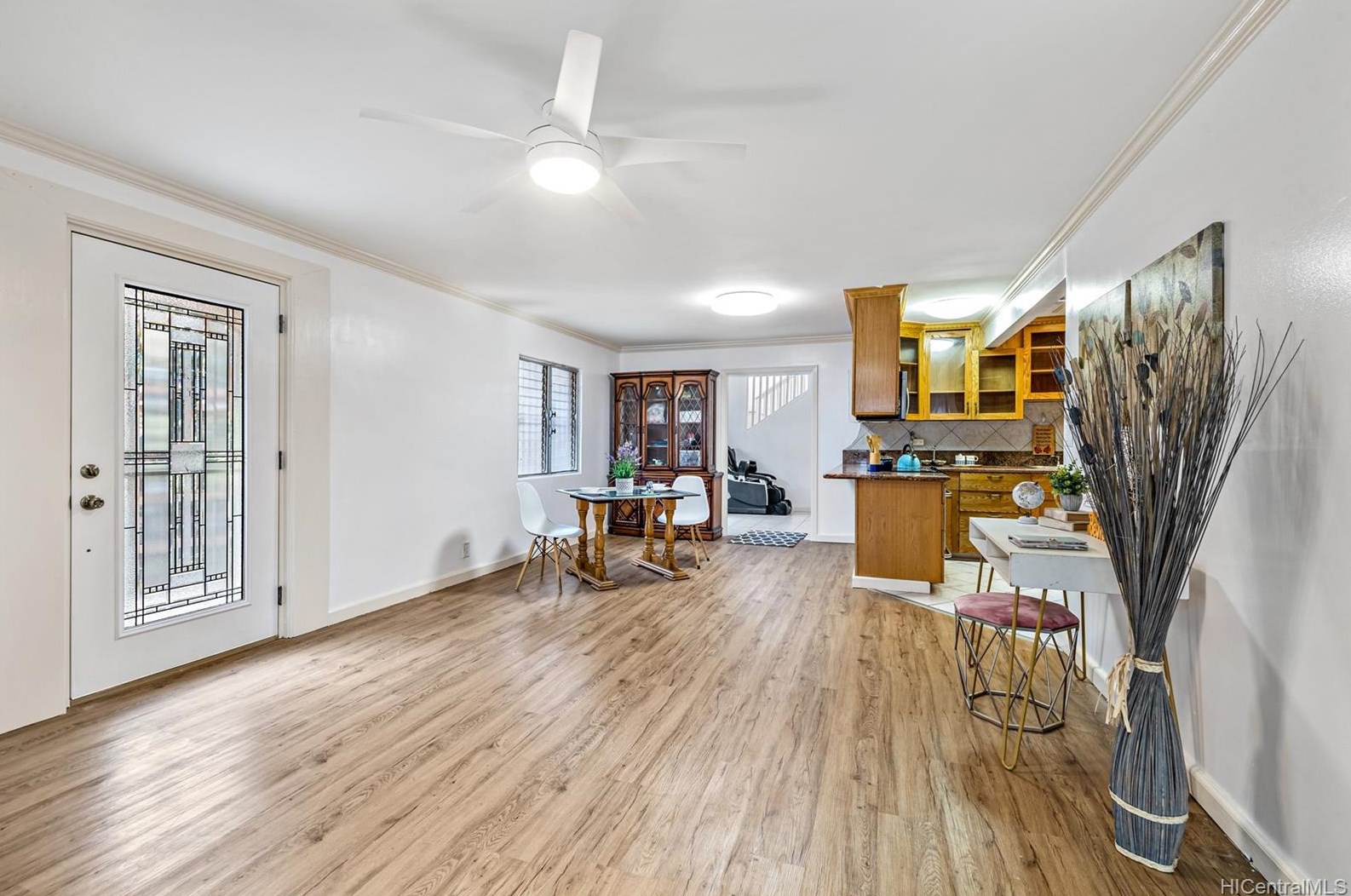 94-556 Laenui St, Waipahu, HI 96797-0038
