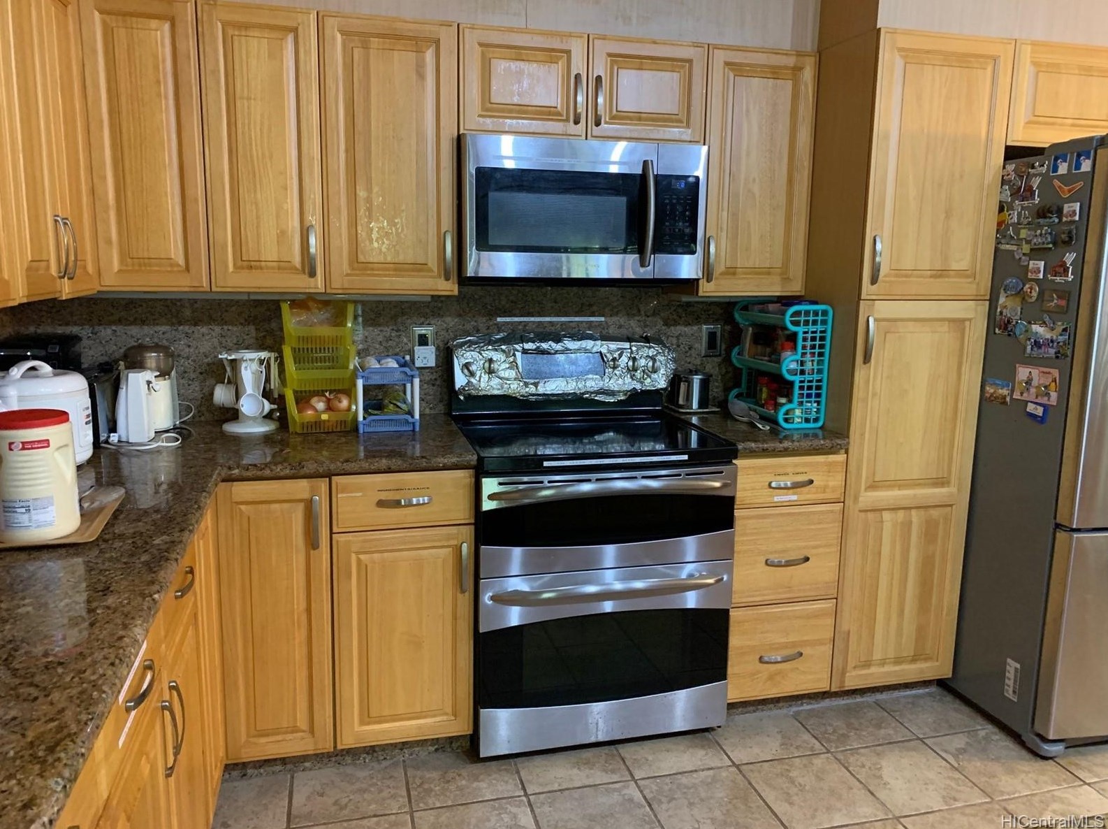 94-1030 Pupuhi St, Waipahu, HI 96797
