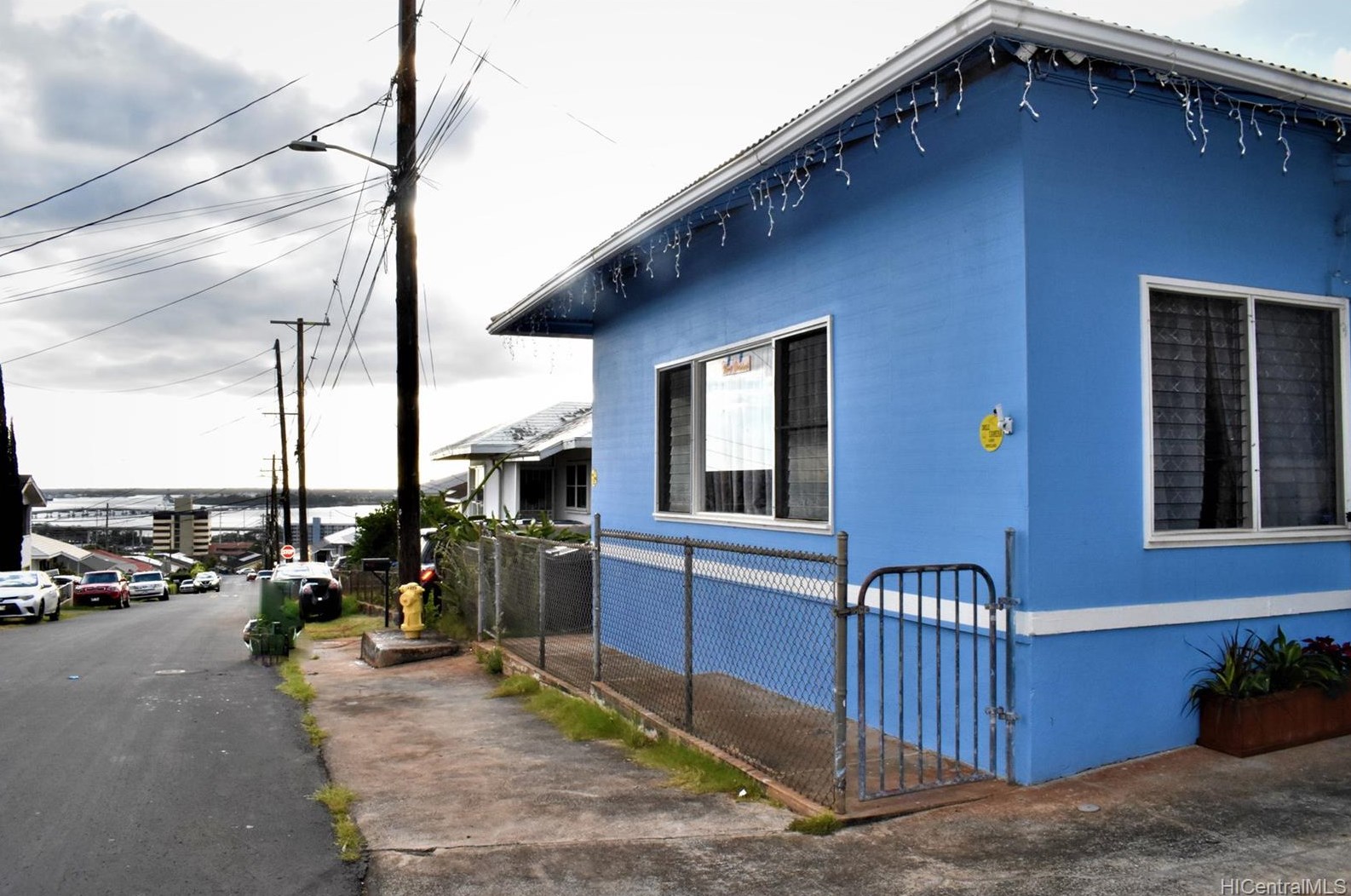 99424 Pilikoa St, Aiea, HI 96701