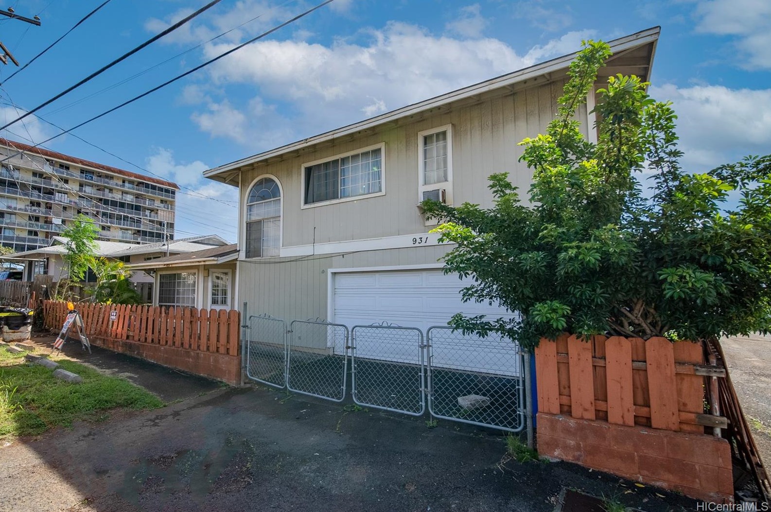931 4th St #a1, Pearl City, HI 96782