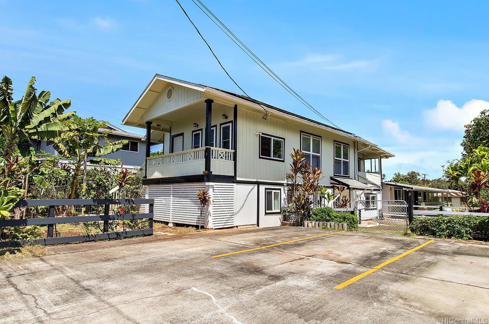 669 Avocado St, Wahiawa, HI 96786-1865