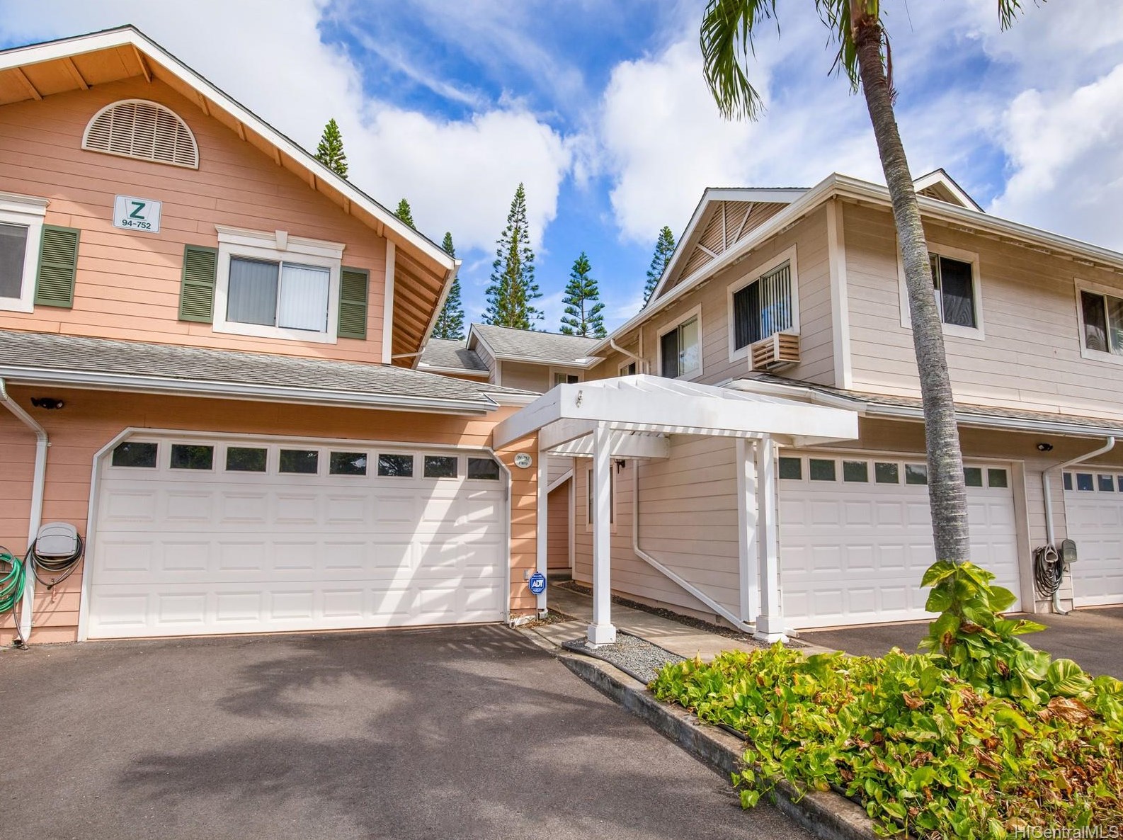 94-752 Lumiauau St #z2, Waipahu, HI 96797