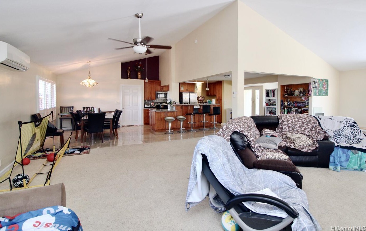 941071 Ohilau Pl, Waipahu, HI 96797-4245