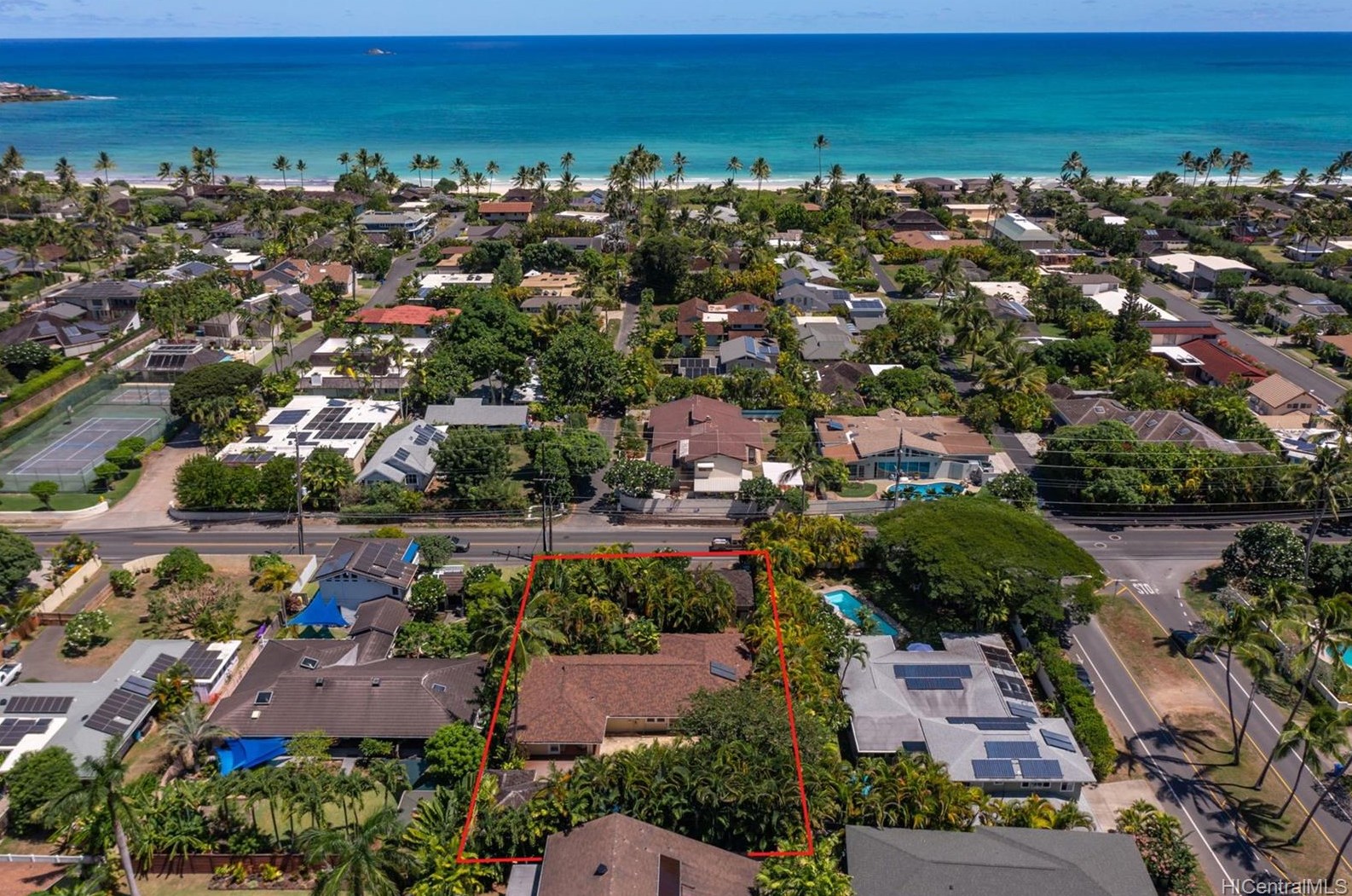 811 Kalaheo Ave, Kailua, HI 96734-1913