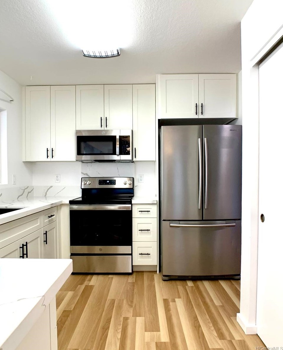 94-1044 Puana St, Waipahu, HI 96797-4303