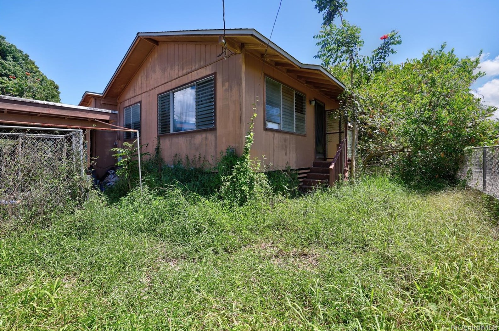 89 Kilea Pl, Wahiawa, HI 96786-2724