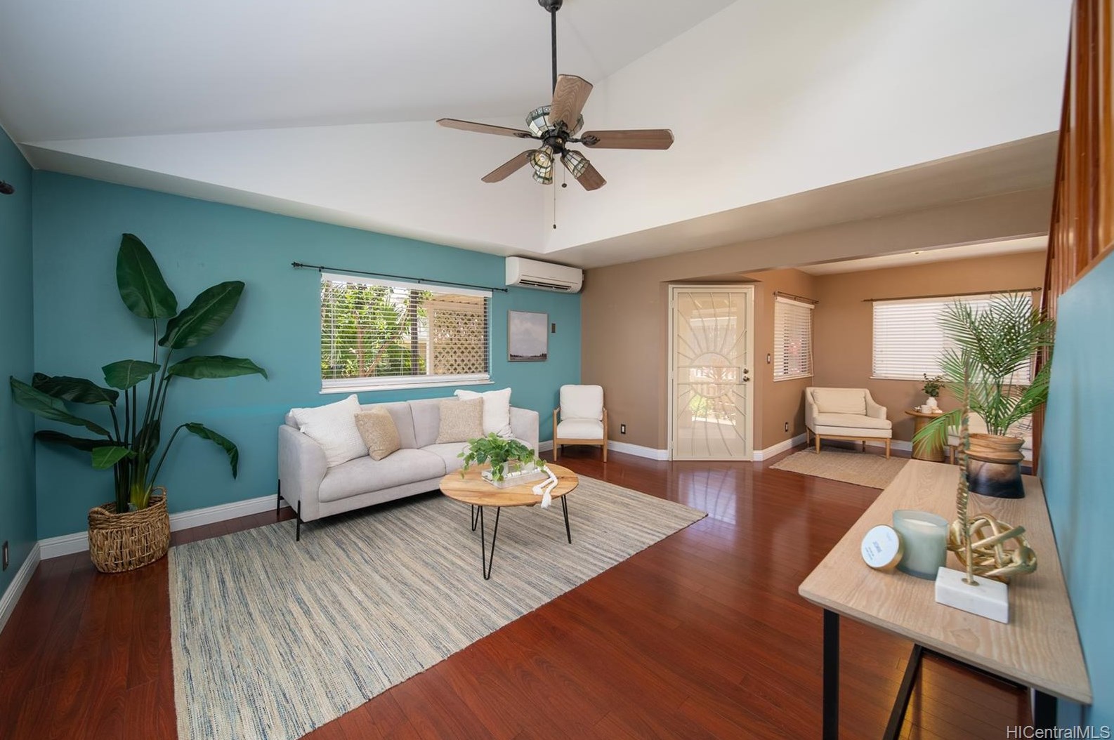 94-1097 Kamiki St, Waipahu, HI 96797-0053