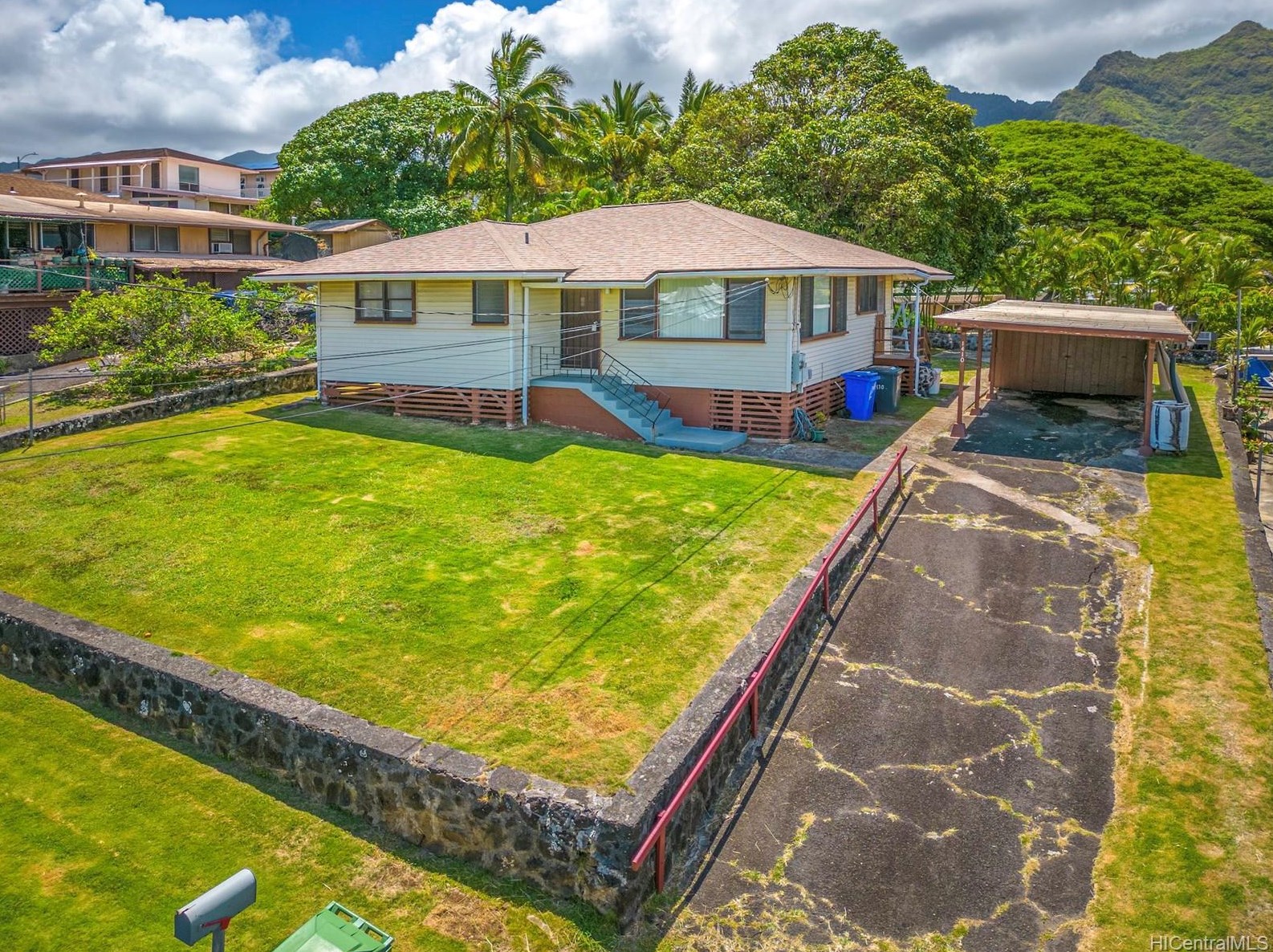 1410 Akamai St, Kailua, HI 96734