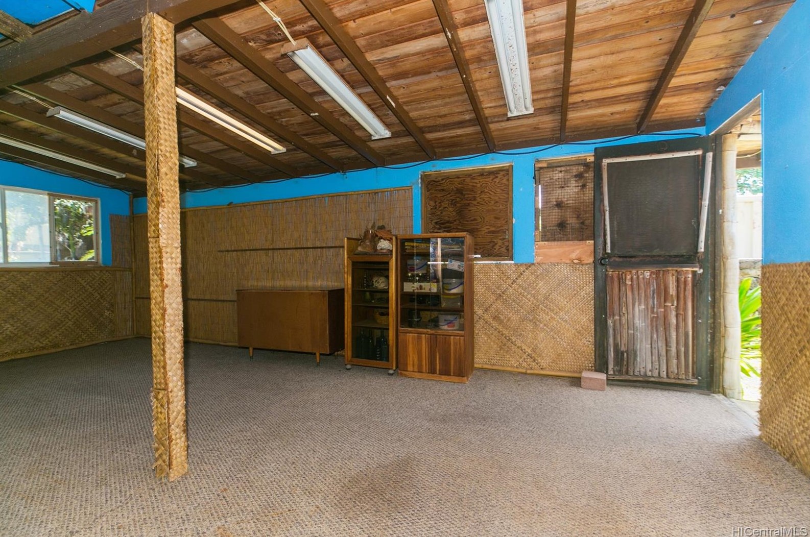 68639 Farrington Hwy, Waialua, HI 96791