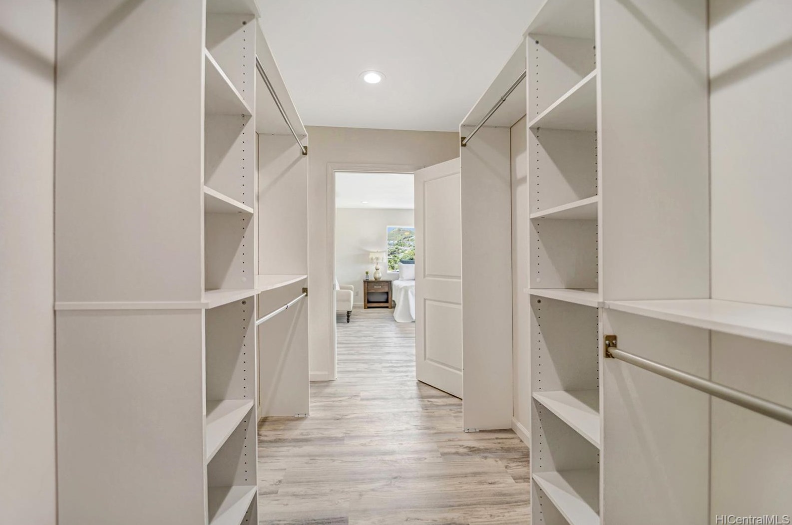 1176 Aukele St, Kailua HI  96734-3616 exterior