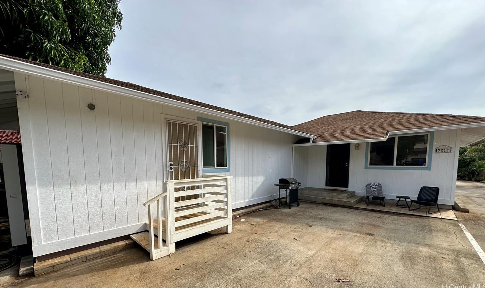 3817 Kaimuki Ave, Honolulu HI  96816-4150 exterior