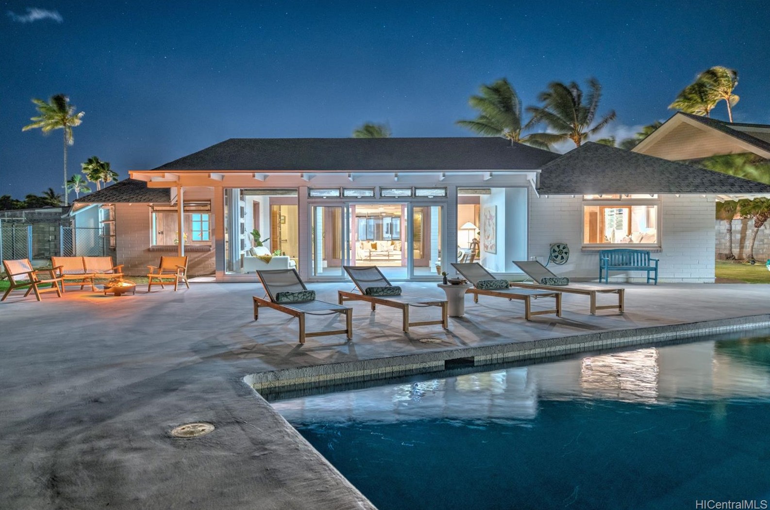 312 Wailupe Cir, Honolulu, HI 96821